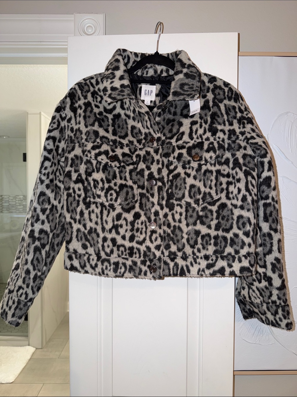 GAP Women's Black and Gray Leopard brushed fabric Jacket NWT Size Small